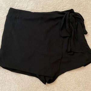 Size medium black skort Naked Zebra